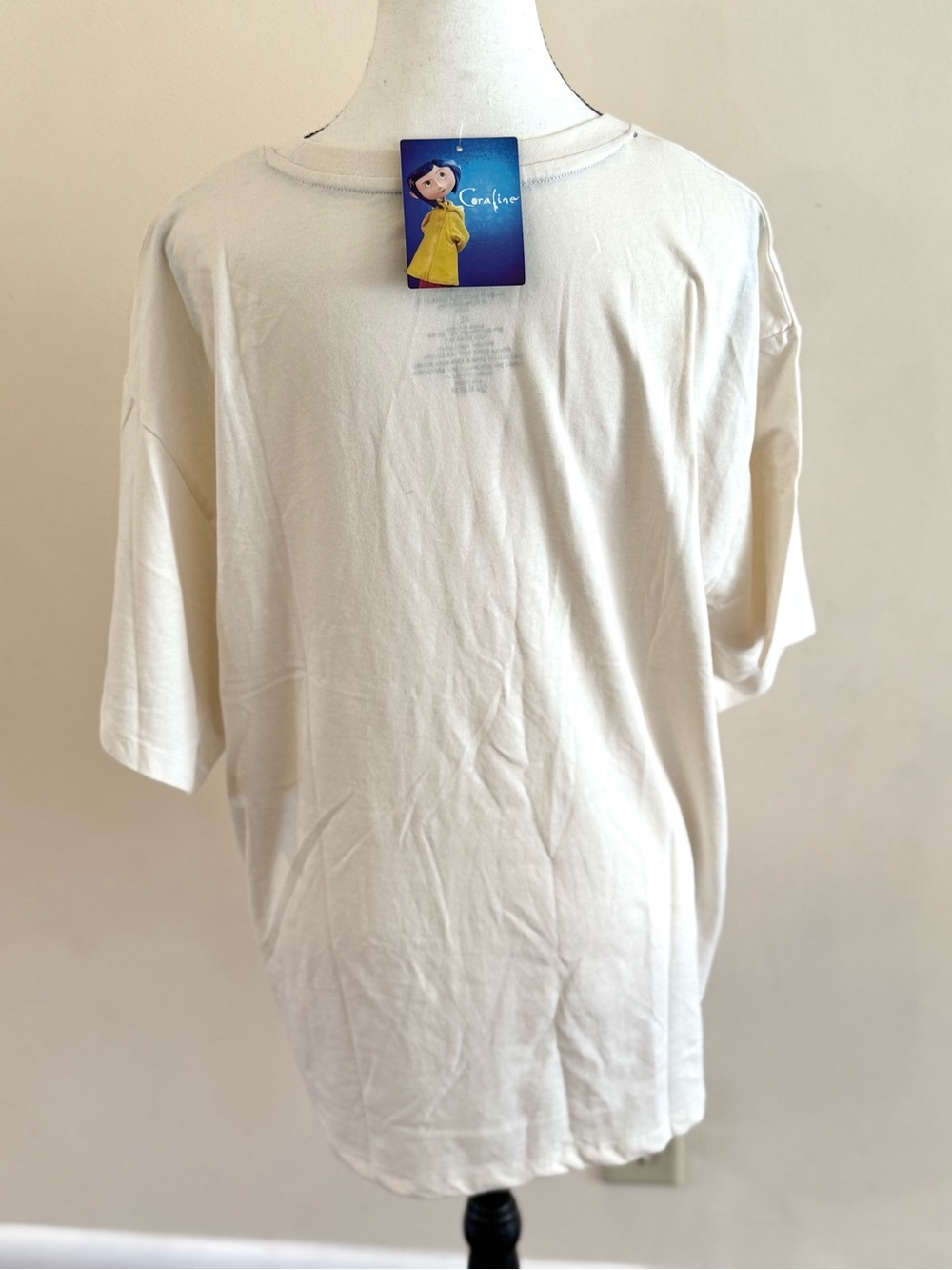 Tim Burtons Coraline “Cute as a Button” Graphic Tee - Cream size XL - Picture 5 of 6